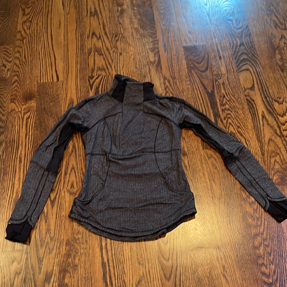 Lululemon top 4